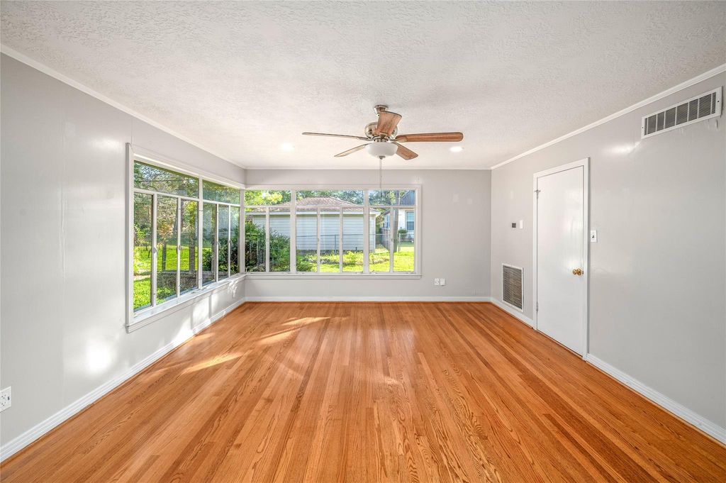 3107 Prescott Street, Houston, TX 77025