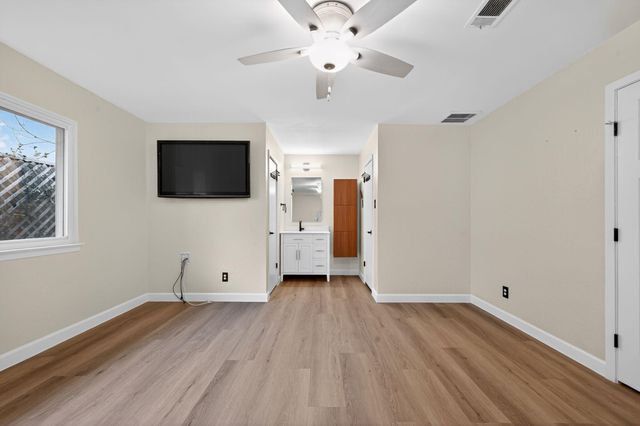 3104 Harpers Ferry LN, Austin, TX 78745