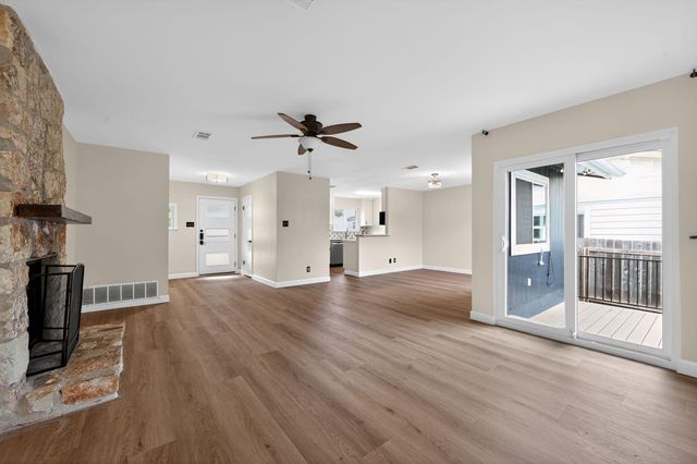 3104 Harpers Ferry LN, Austin, TX 78745