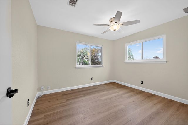 3104 Harpers Ferry LN, Austin, TX 78745