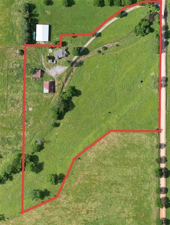 13125 School House Road, Gravette, AR 72736