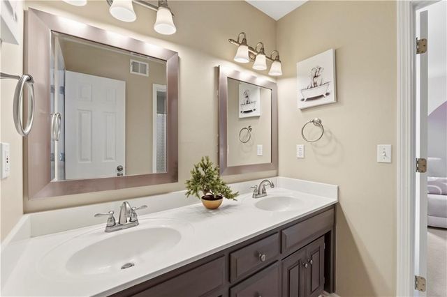 7221 Mullen Road, Shawnee, KS 66216