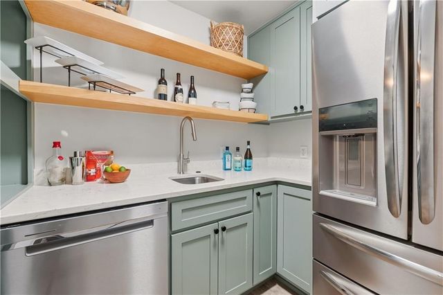 7221 Mullen Road, Shawnee, KS 66216