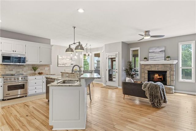 7221 Mullen Road, Shawnee, KS 66216