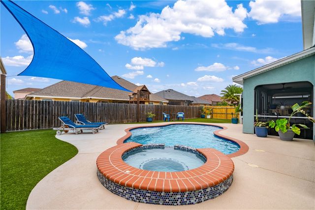 15950 Punta Espada Loop, Corpus Christi, TX 78418