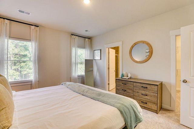 1010 Pettiford Place, Hanahan, SC 29410