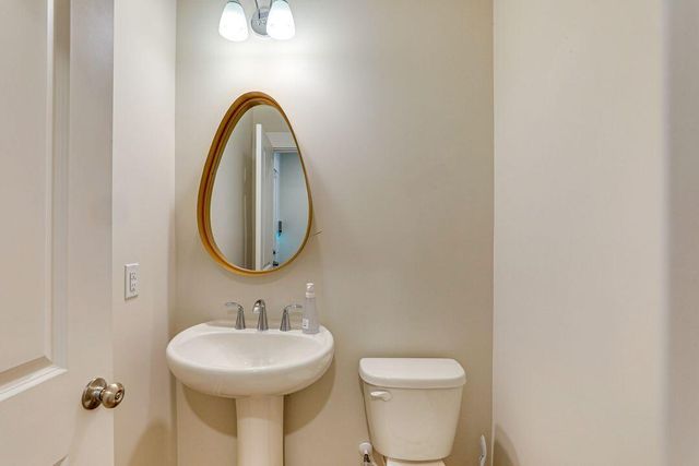 1010 Pettiford Place, Hanahan, SC 29410