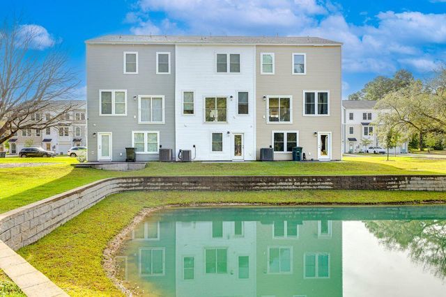 1010 Pettiford Place, Hanahan, SC 29410