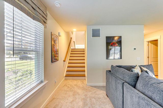 1010 Pettiford Place, Hanahan, SC 29410