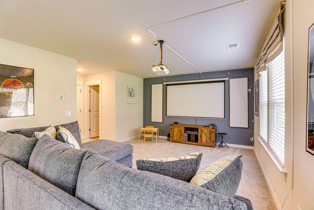 1010 Pettiford Place, Hanahan, SC 29410