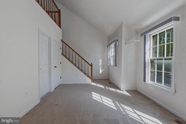 8144 CLIFFVIEW AVE, Springfield, VA 22153