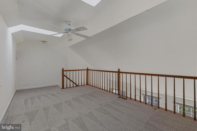 8144 CLIFFVIEW AVE, Springfield, VA 22153