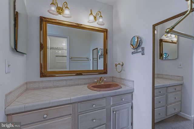 8144 CLIFFVIEW AVE, Springfield, VA 22153