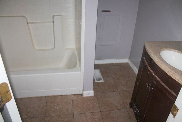 1039 Alvin DR, Vinton, VA 24179