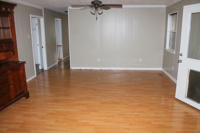 1039 Alvin DR, Vinton, VA 24179