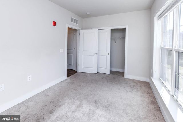 100 SAINT IVES, PL #UNIT #301, National Harbor, MD 20745