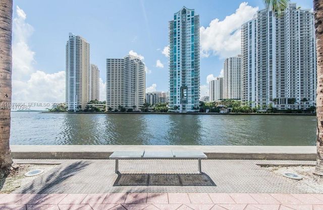 325 S BISCAYNE BL 4324, Miami, FL 33131