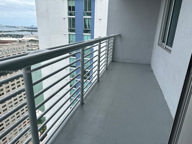 325 S BISCAYNE BL 4324, Miami, FL 33131