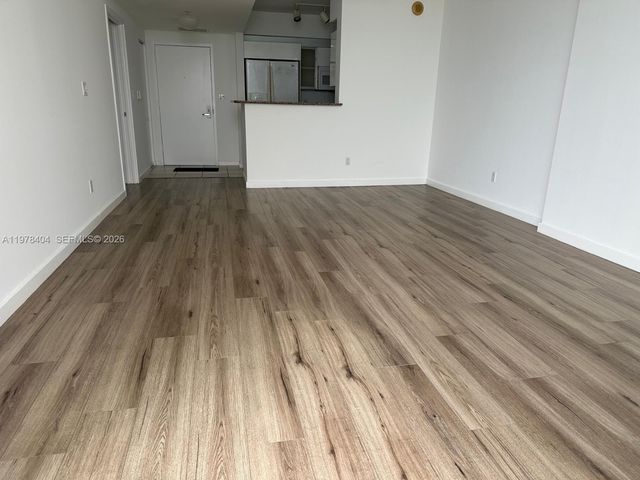 325 S BISCAYNE BL 4324, Miami, FL 33131