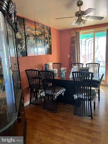 1424 E HUNTING PARK AVE, Philadelphia, PA 19124