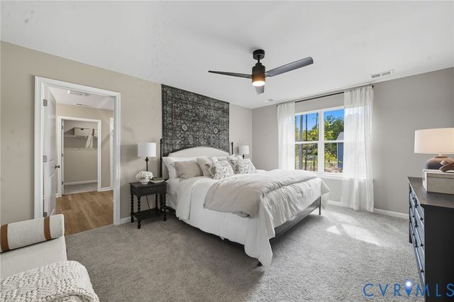 3906 Lighthouse Ln, Hopewell, VA 23860