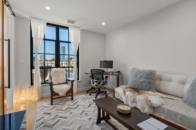 76 Wareham St PHD, Boston, MA 02118