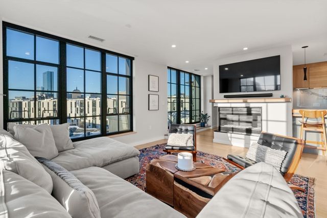 76 Wareham St PHD, Boston, MA 02118