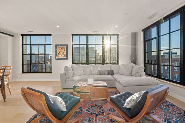 76 Wareham St PHD, Boston, MA 02118