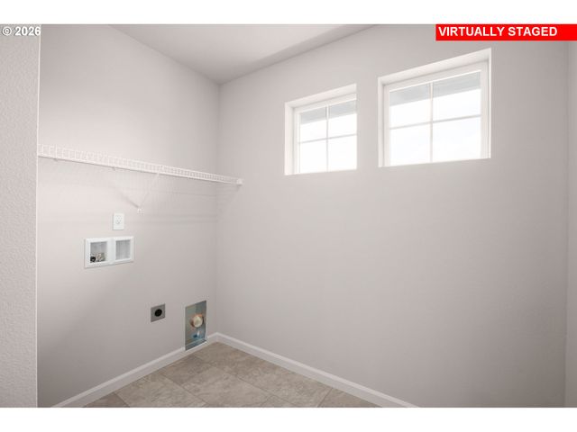 2985 Quail Ave, Woodburn, OR 97071