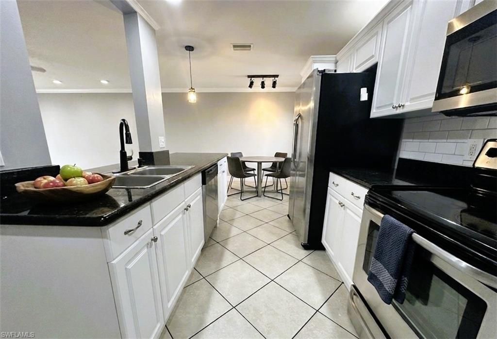 2366 Mall DR 514, FORT MYERS, FL 33901 — photo 3