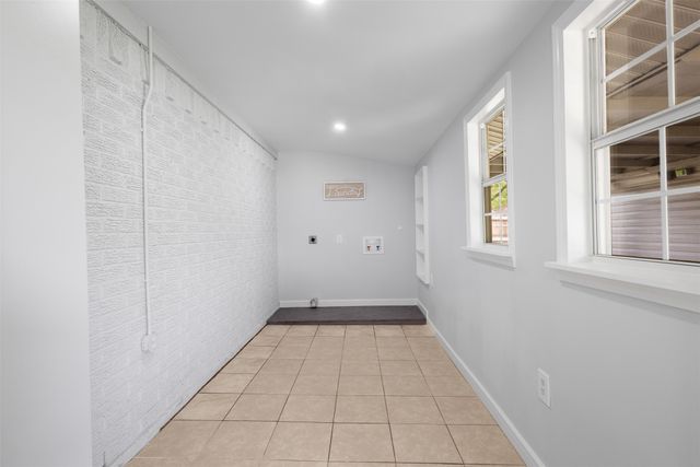 610 S 10th Street, Sanger, TX 76266