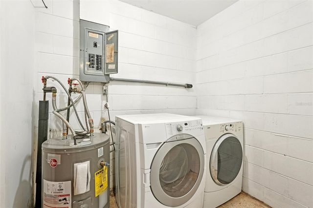 4923 BROOKMEADE DRIVE, Sarasota, FL 34232