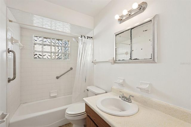 4923 BROOKMEADE DRIVE, Sarasota, FL 34232