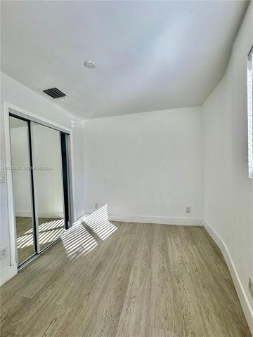 111 NW 7th Ave, Dania Beach, FL 33004