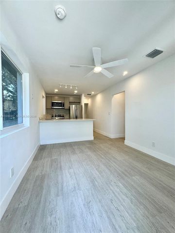 111 NW 7th Ave, Dania Beach, FL 33004