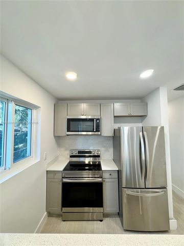 111 NW 7th Ave, Dania Beach, FL 33004