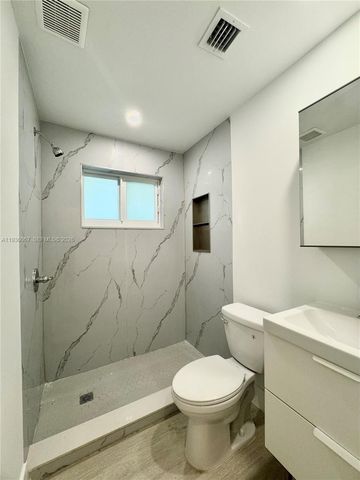 111 NW 7th Ave, Dania Beach, FL 33004