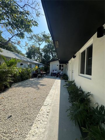 111 NW 7th Ave, Dania Beach, FL 33004