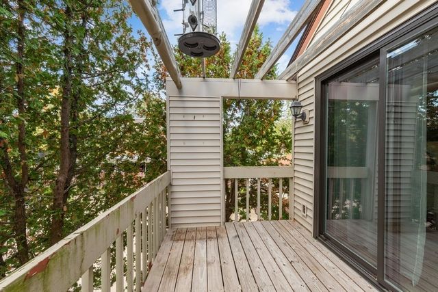 5915 36th Avenue Court 14, Moline, IL 51265