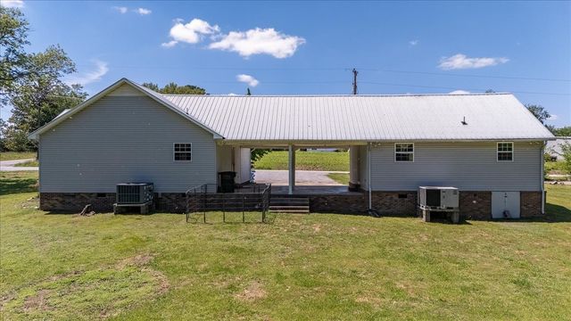 706 Tingle Trapp Road, Lawrenceburg, TN 38464
