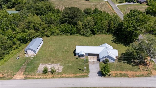 706 Tingle Trapp Road, Lawrenceburg, TN 38464