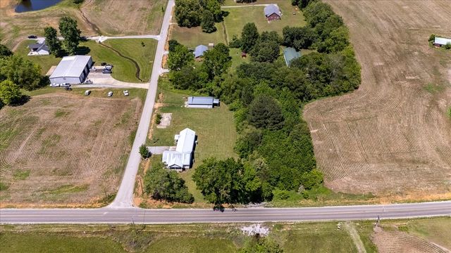 706 Tingle Trapp Road, Lawrenceburg, TN 38464