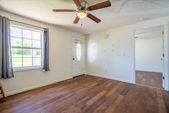 706 Tingle Trapp Road, Lawrenceburg, TN 38464