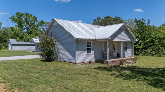 706 Tingle Trapp Road, Lawrenceburg, TN 38464