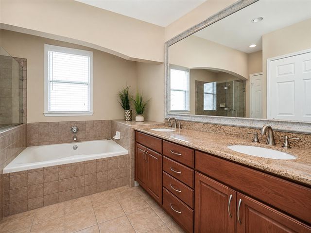 2400 Mccue Road 401, Houston, TX 77056