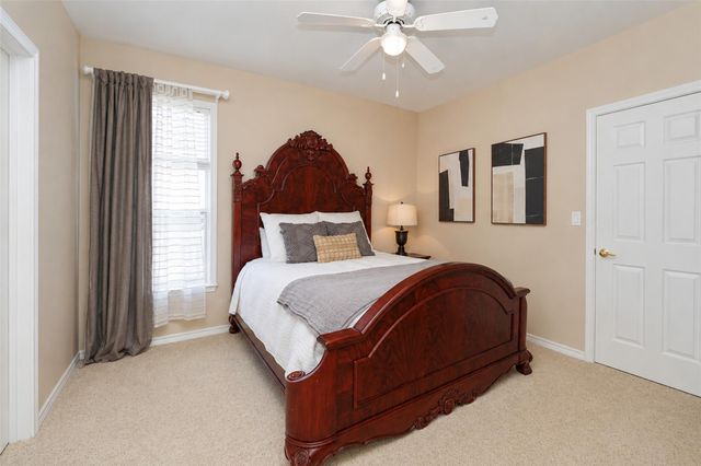 2400 Mccue Road 401, Houston, TX 77056