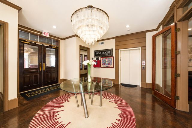 2400 Mccue Road 401, Houston, TX 77056