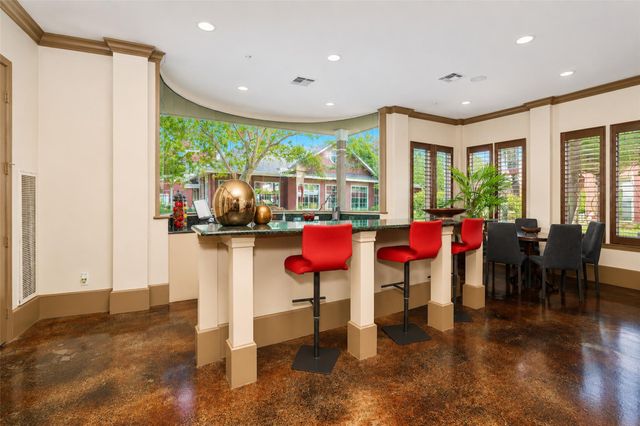 2400 Mccue Road 401, Houston, TX 77056