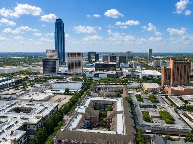 2400 Mccue Road 401, Houston, TX 77056