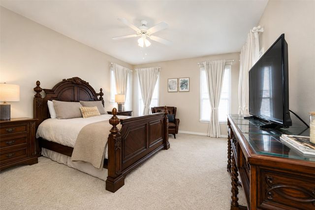2400 Mccue Road 401, Houston, TX 77056